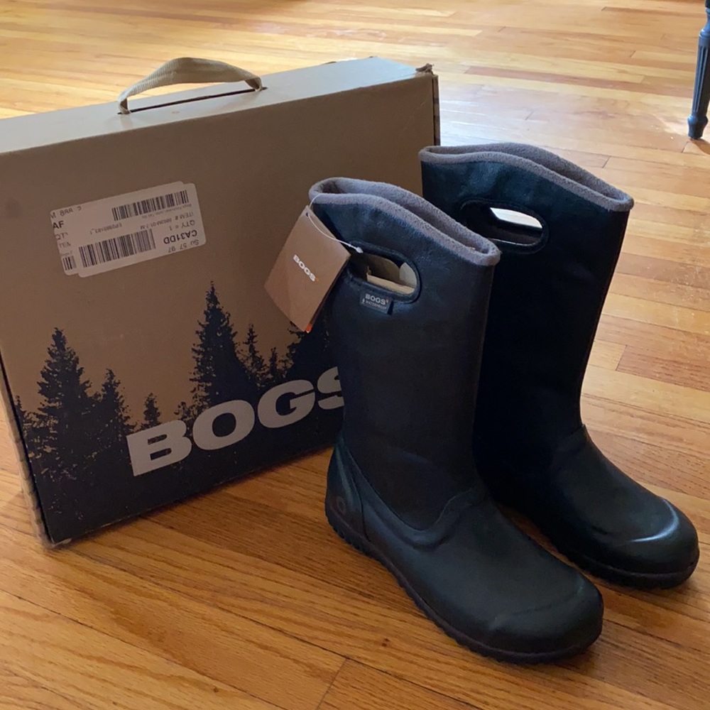 New Women’s BOGS JUNO TALL SIZE 7 Waterproof leather boots